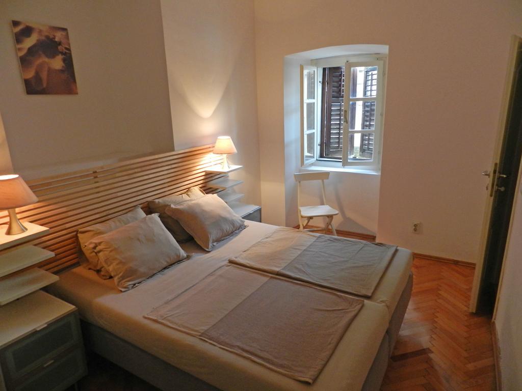 Apartment Mimosa コトル 部屋 写真